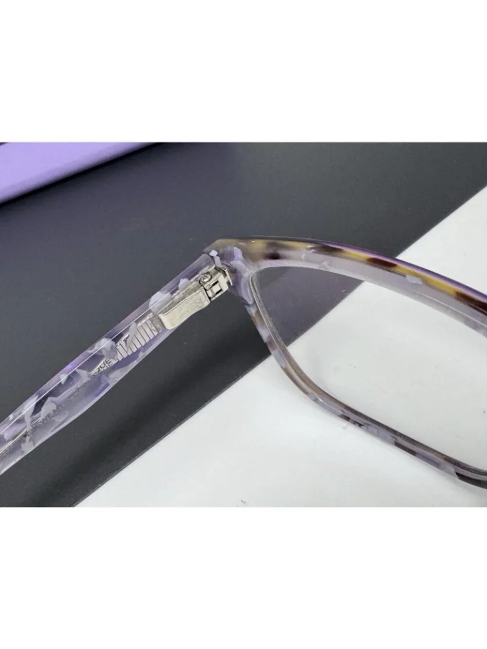Lisa Loeb Eyewear Spotlight 205 Womens Grape Toffee Tortoise Frames 55-15-140